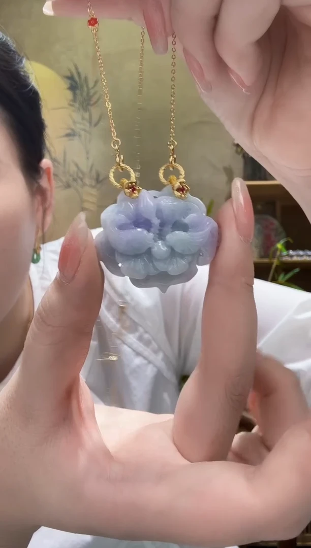 翡翠未镶嵌颈饰吊坠