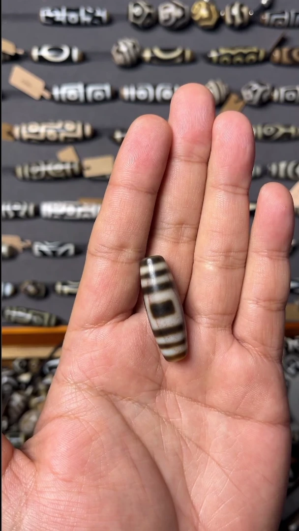 【闪购商品】玛瑙/玉髓珠宝半成品未镶嵌良品顶工顶料三眼