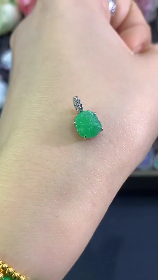 吊坠(不含链)18K金镶嵌翡翠B13