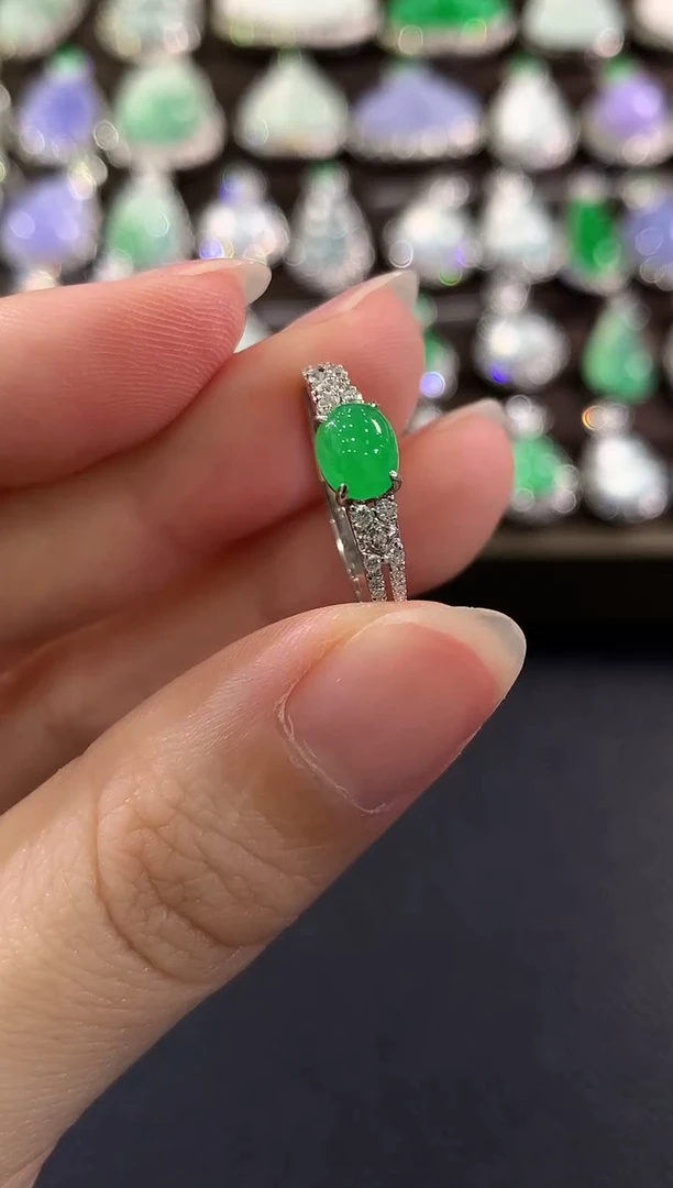 18K金镶嵌戒指翡翠s10