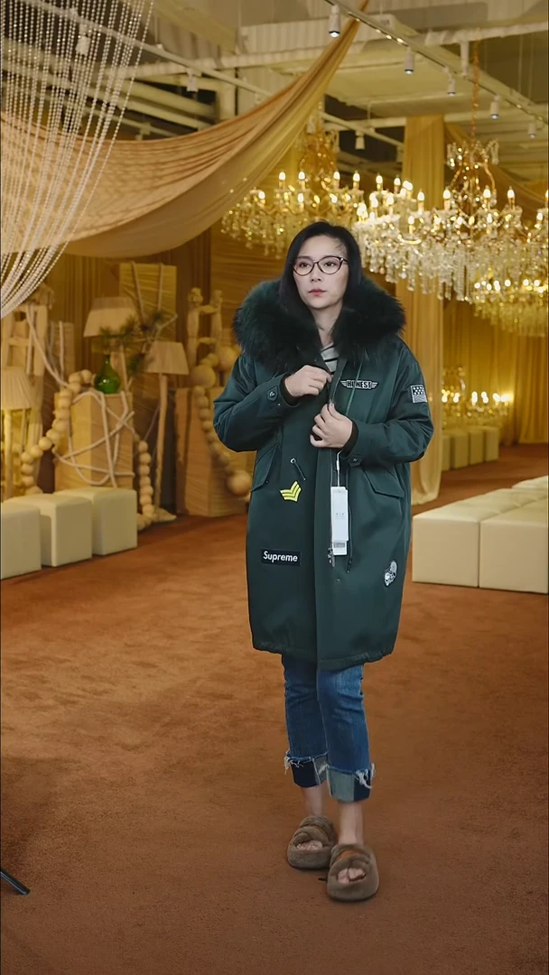 专柜清仓的派克服