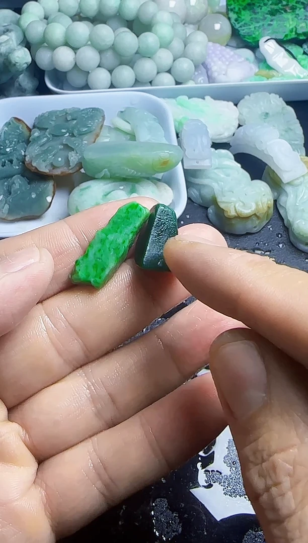 颈饰未镶嵌翡翠曾***己055