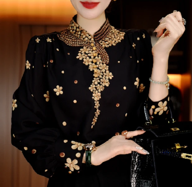 卓曼 新高端印花女显瘦显白百搭减龄气质时尚套头上衣V24L290