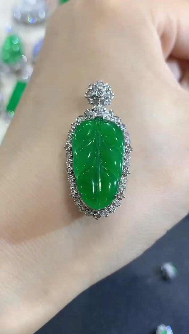 吊坠(不含链)18K金镶嵌翡翠C27翡翠