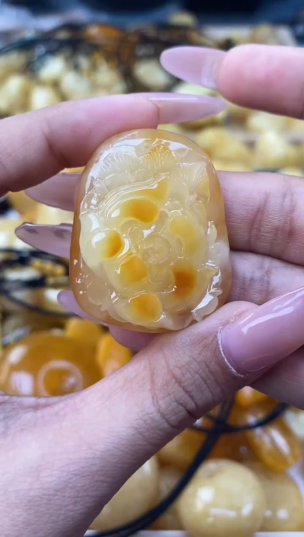 未镶嵌琥珀裸石天然琥珀蜜蜡