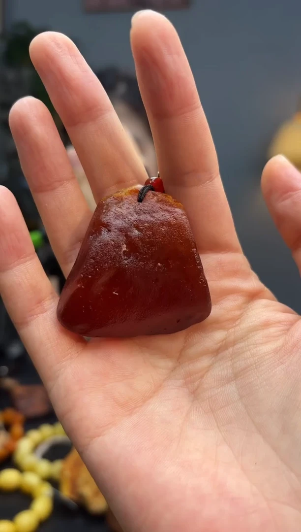 琥珀颈饰未镶嵌吊坠