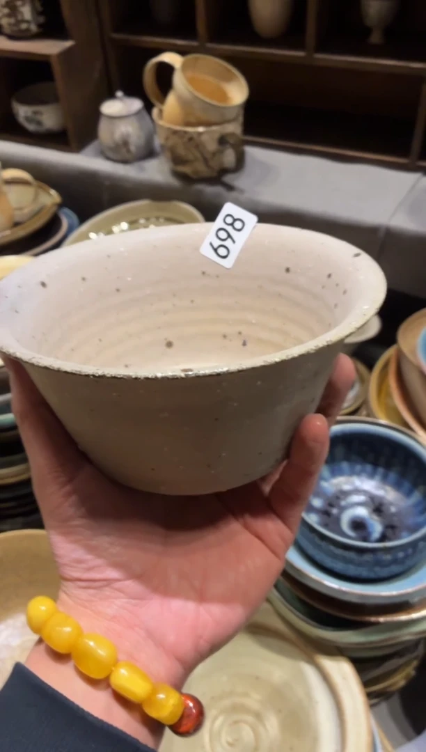 瓷片熊*呀698微瑕粗陶紫反边面碗1个