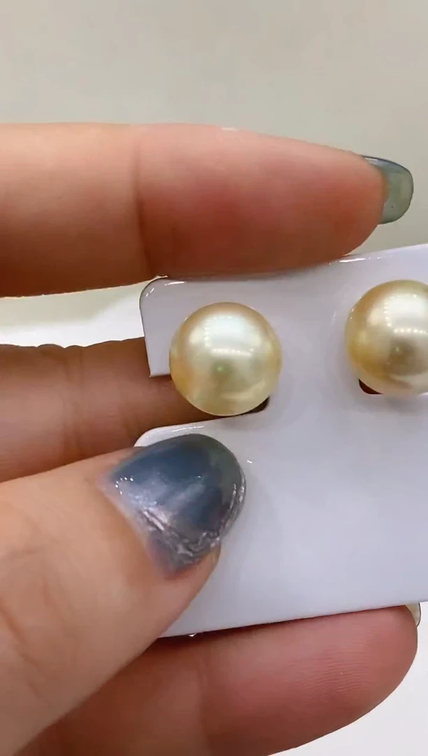 18K金镶嵌海水珍珠耳饰67