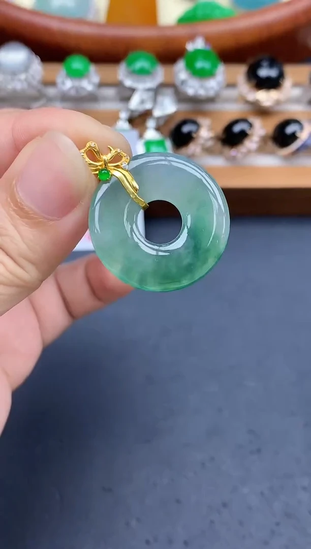 颈饰18K金镶嵌翡翠158-中国好珍宝