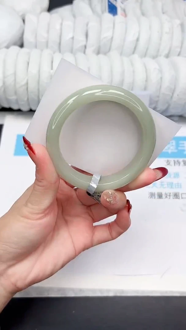 未镶嵌手镯石英质玉182-56.6D