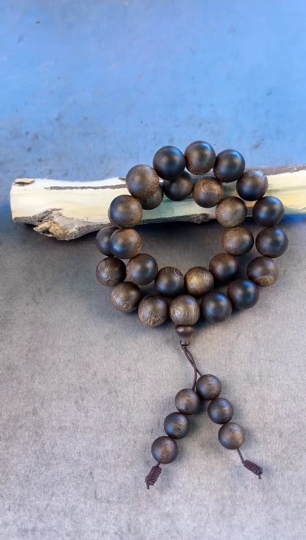 沉香沉香碎屑老白奇16手持圆珠沉74克+多样性发一