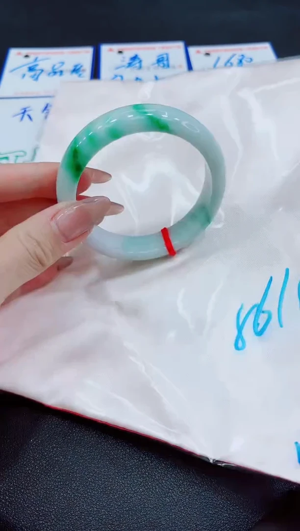 【闪购商品】翡翠手镯未镶嵌000000000