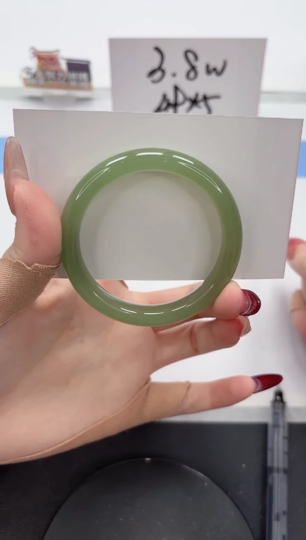 【闪购商品】石英质玉手镯未镶嵌A391-51.6