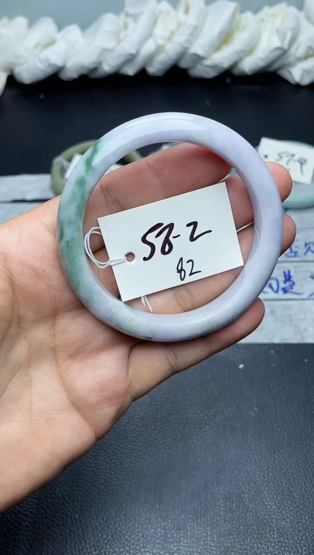 未镶嵌手镯翡翠82