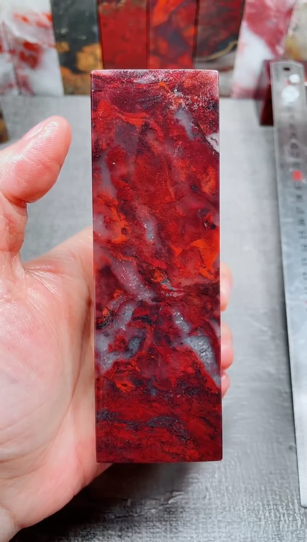 玉桂林鸡血玉素章透底红41