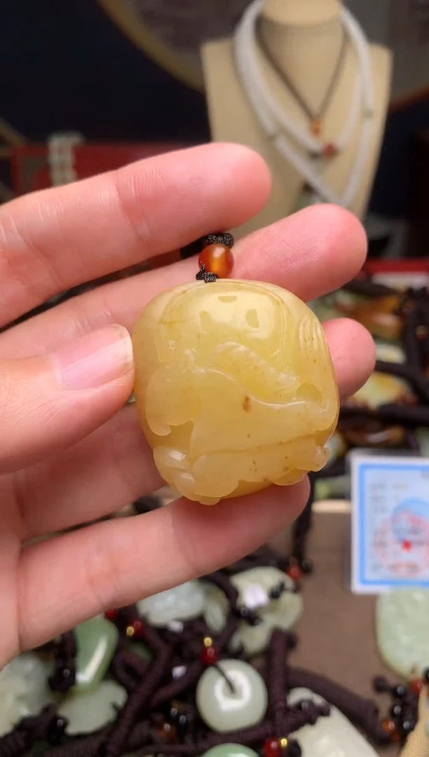 颈饰未镶嵌和田玉新疆料青海料清水和田玉吊坠