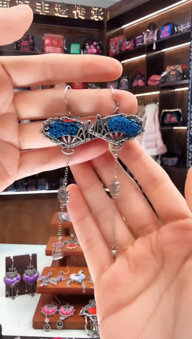 【闪购商品】织绣11蚩梦苗族古绣