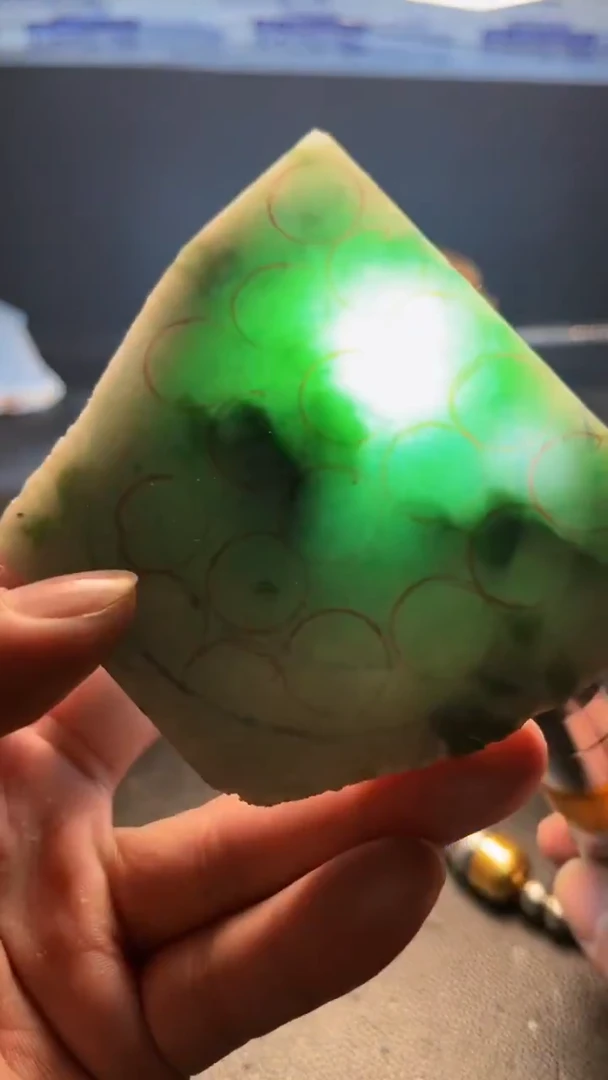 未镶嵌手镯定制翡翠普****司翡翠