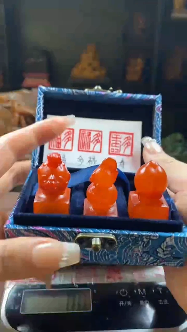 【闪购商品】寿山石印石红田福禄寿套盒