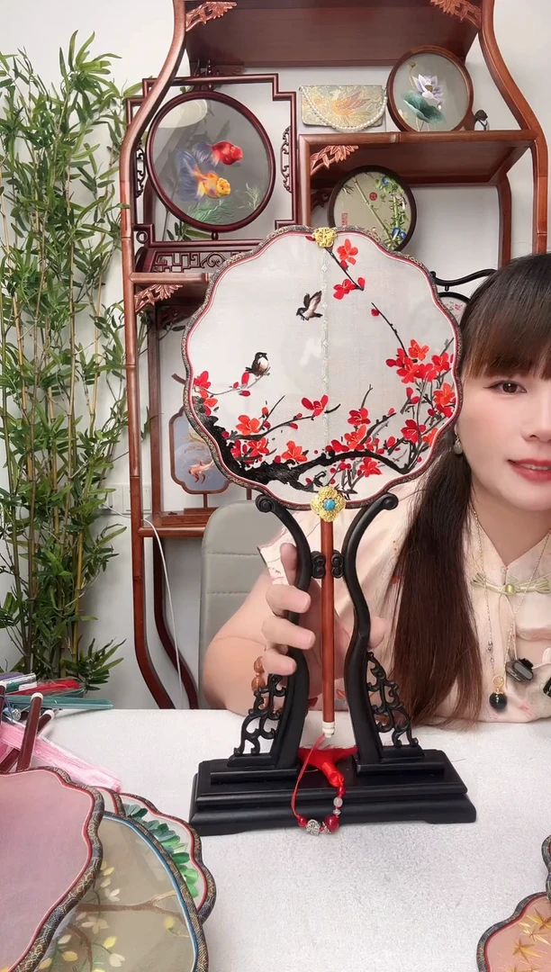 刺绣双面绣花团扇