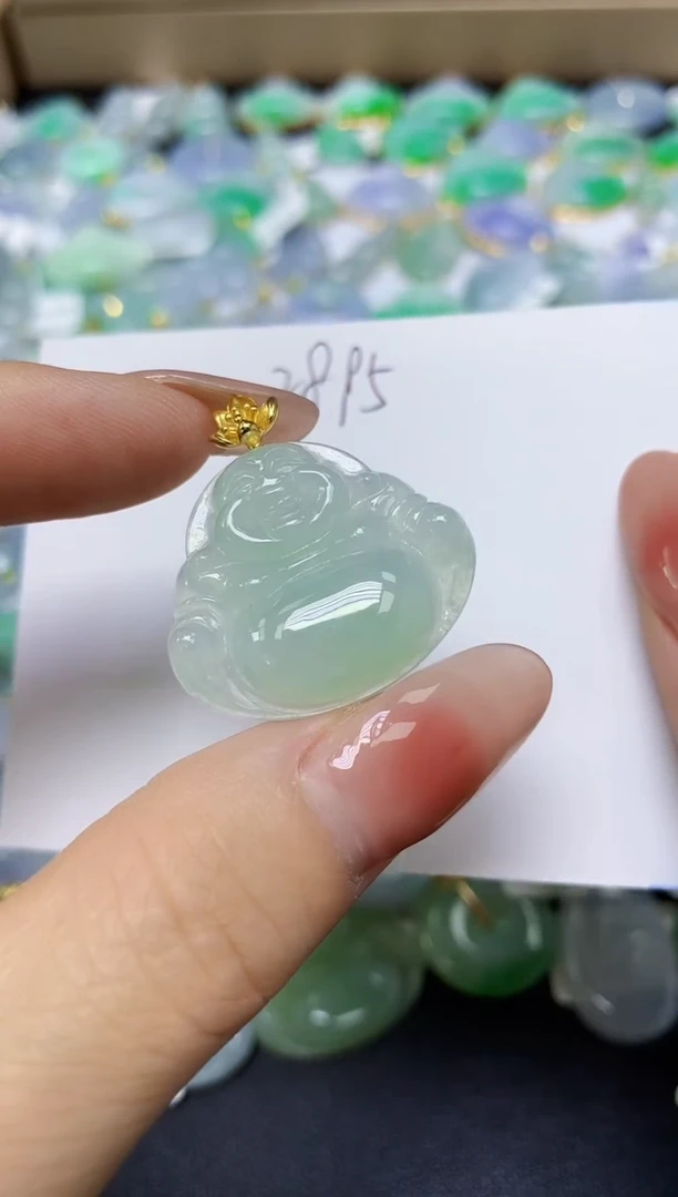 翡翠未镶嵌颈饰 天然缅甸翡翠A货