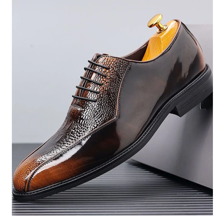 头层牛皮男鞋男士鳄鱼雕花新款英伦真皮商务百搭正装新郎皮鞋婚鞋