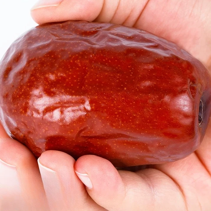 新疆和田5CM左右大枣果肉饱满细腻薄皮厚肉好吃可煮粥煲汤大红枣