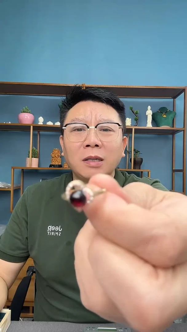 琥珀未镶嵌戒指微瑕介意勿拍86