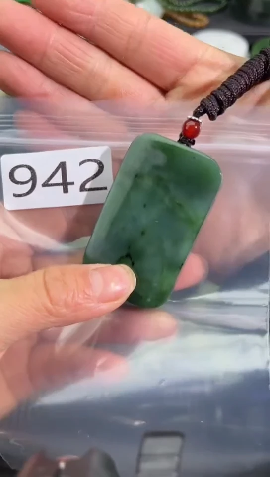 未镶嵌和田玉珠宝半成品牌子