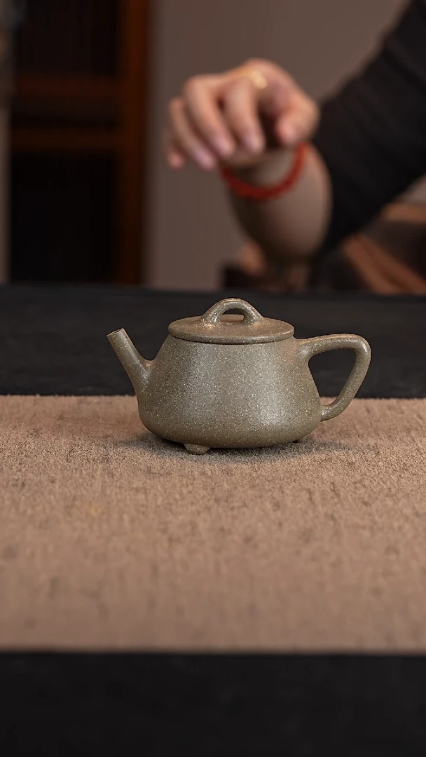 【闪购商品】紫砂茶壶蟹壳青高石瓢