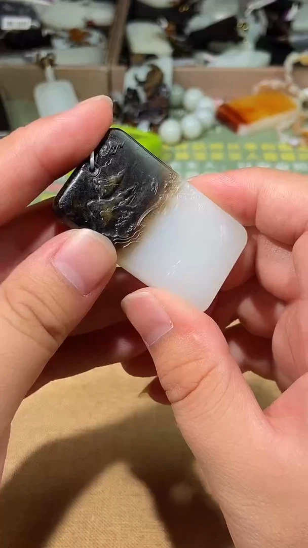 颈饰未镶嵌和田玉鹤*红多样性拍一发一