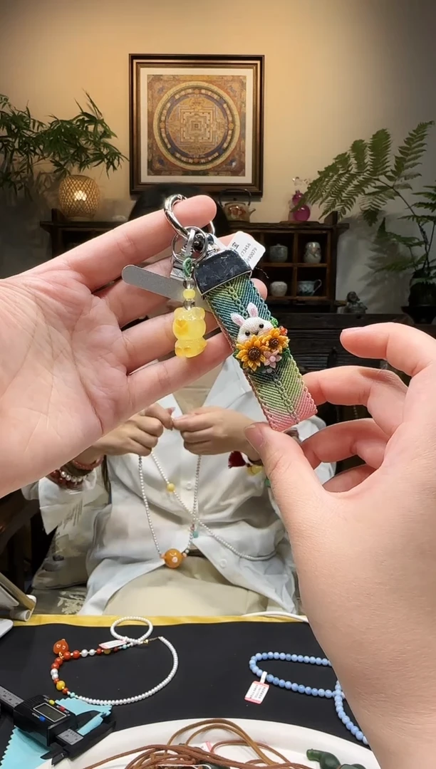 蜜蜡颈饰未镶嵌钥匙挂