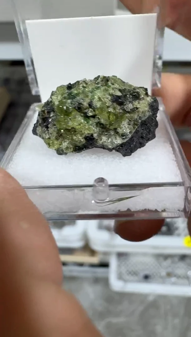 月下珠宝严选矿物