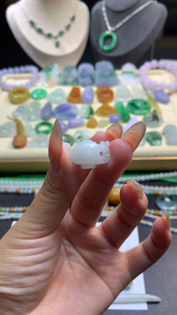 【闪购商品】定制翡翠未镶嵌翡翠