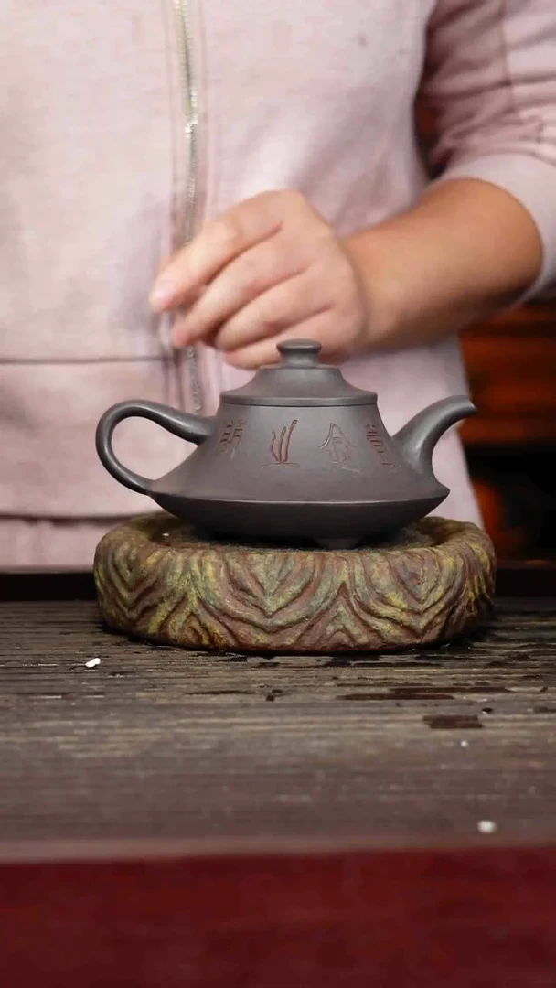 宜兴原矿紫砂壶茶壶宜兴原矿紫砂壶茶壶200C