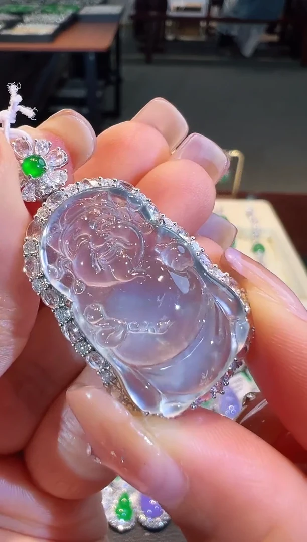 【闪购商品】翡翠吊坠(不含链)18K金镶嵌翡翠