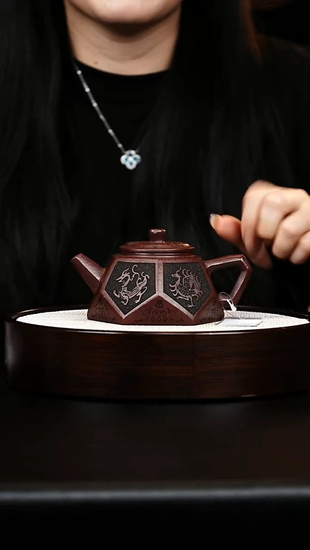 茶壶紫砂钻方壶