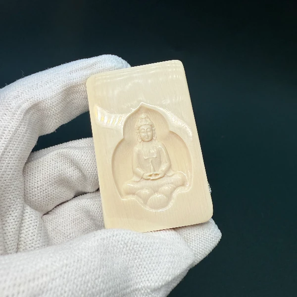 E7035天然猛犸牙雕刻佛牌54.8*34.9*8.2支持鉴定假一罚四