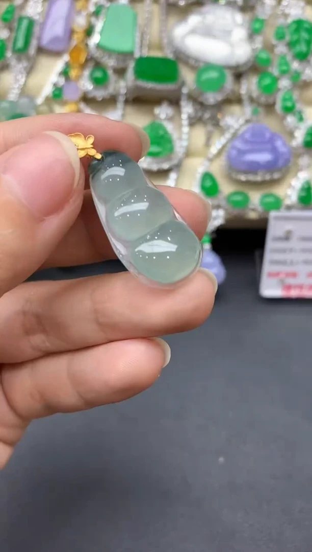 翡翠18K金镶嵌颈饰448中国好珍宝