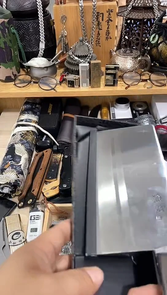 瓷片闪购商品  如图所示