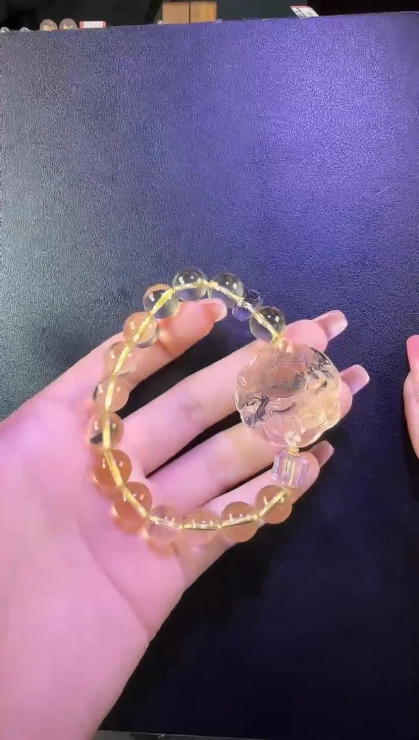 【闪购商品】水晶手链未镶嵌黄九尾