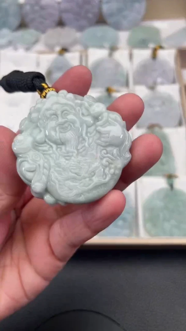 颈饰未镶嵌翡翠天然缅甸翡翠A货 有瑕疵165