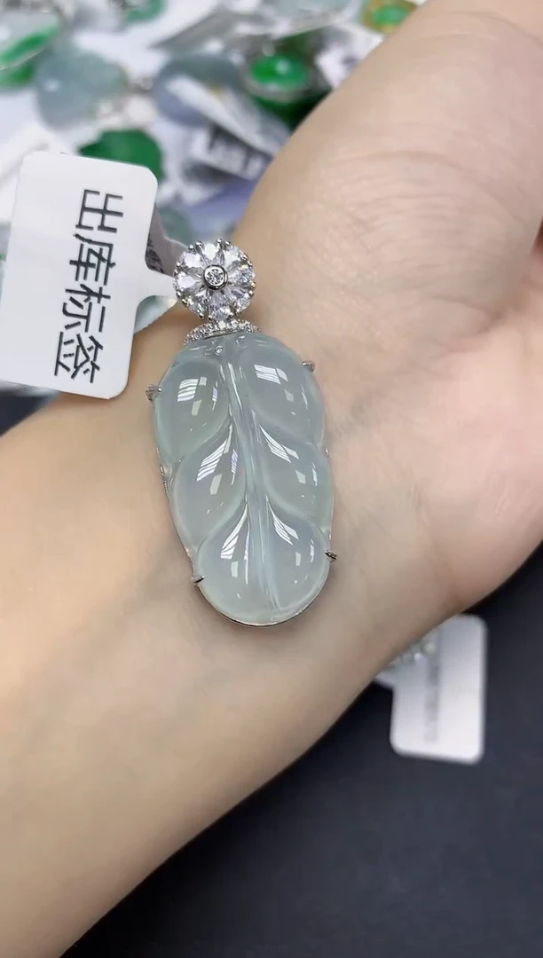 颈饰未镶嵌翡翠天然缅甸翡翠A货多样性发一件