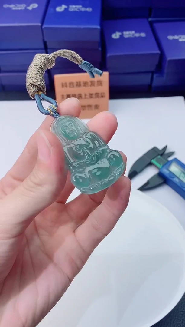 翡翠未镶嵌颈饰1111111111