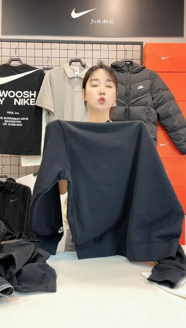 6915 黑色多沟卫衣M码120斤-140斤