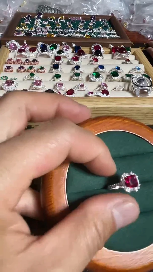 合金合成钻石红 女戒指