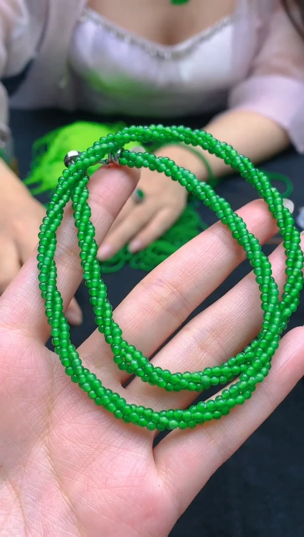 翡翠未镶嵌颈饰天然A货翡翠