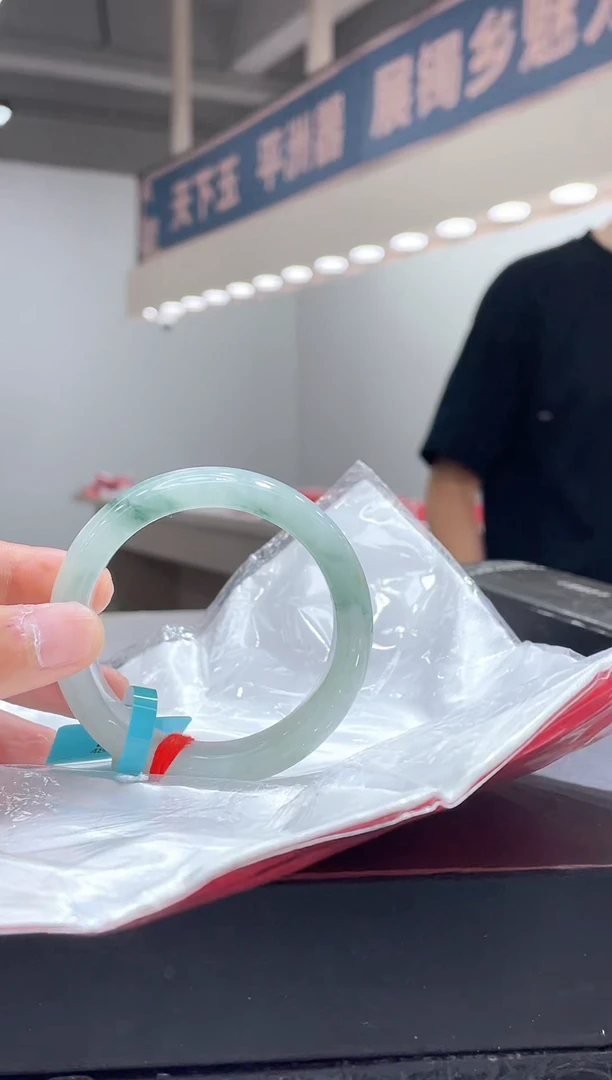 未镶嵌手镯翡翠20