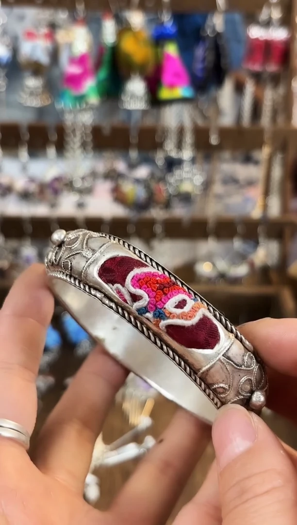 织绣彩云南阁非遗老绣饰品120