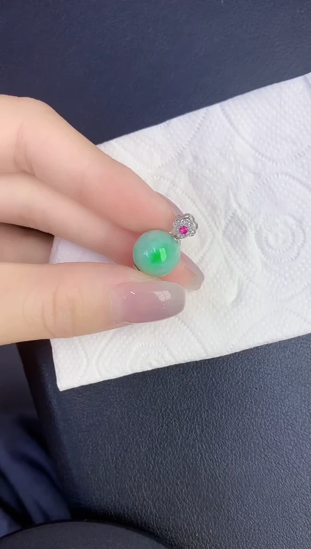 颈饰未镶嵌翡翠缅甸天然翡翠A货